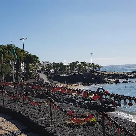 Casa Nori - A 4 Minutos De La Playa Апартаменты Тиас